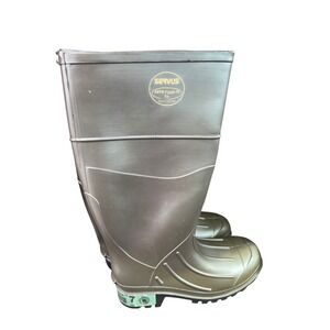 Servus woman-8.5 or men-7 Rubber Work Boots Waterproof Made in USA Green